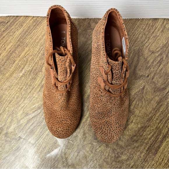 Toms Kala Suede Wedge Brown Booties Cheetah Print Ankle Boots Size 7 - Picture 3 of 11